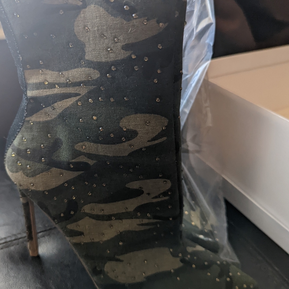 Steve Madden boot heels